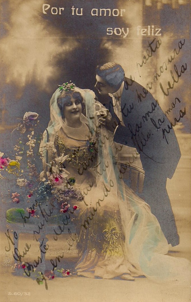 Por tu amor, soy feliz, Vintage Silver Gelatin Postcard (Buenos Aires), Produzione Italiana,  Spanish text hand written on recto and verso, 3.5 x 5.5 inches, circa 1900s, $15