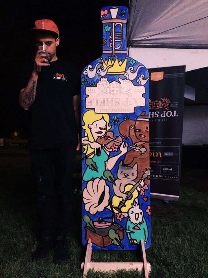 The second bottle in our summer artist series is currently getting decked out by Robbie Lariviere live at WESTFEST! Bottoms Up 🎨