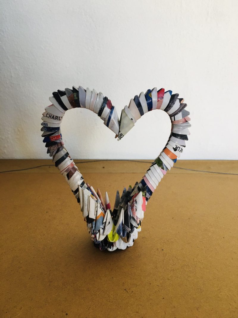 Traditional Mexican Beautifully Hand Made Paper Origami Style Small Heart by local artist in Puerto Vallarta. Measures 5.5 inches height x 5 inches at maximum width. Each of these artwork are one-of-a-kind. Only one in stock. $100 pesos. 