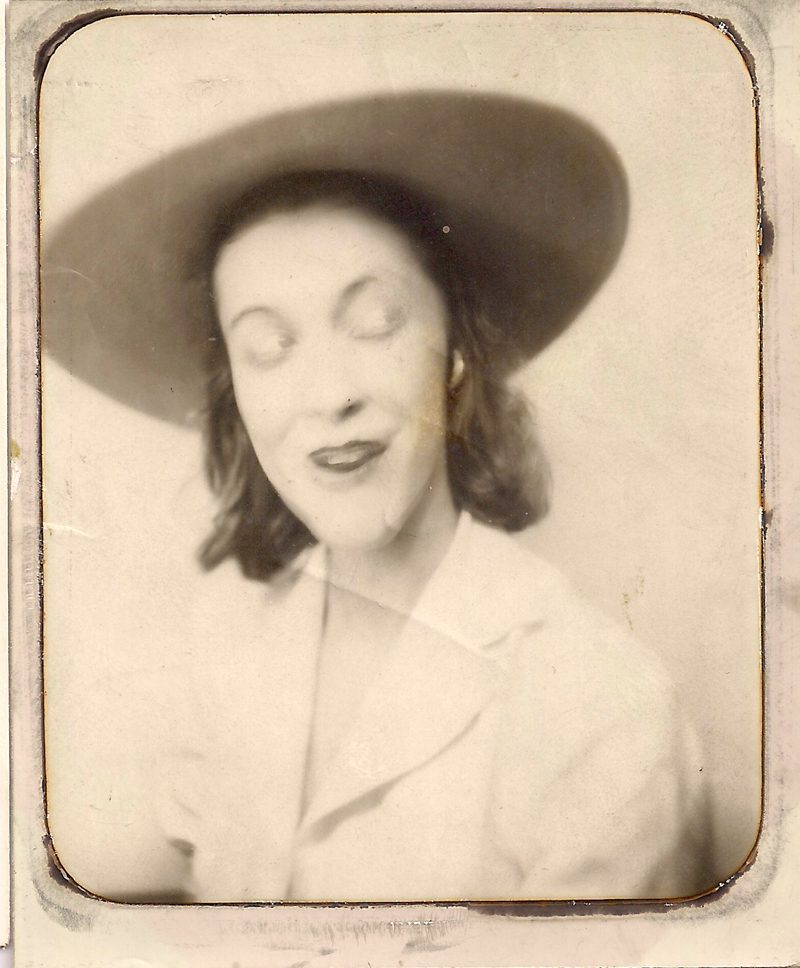 Authentic Vintage Photograph. Unknown origin & photograpger. Pay attention to her eyes ! Written on back 'Isabel Kelly 1939'. 2.25 x 3 inches. $45