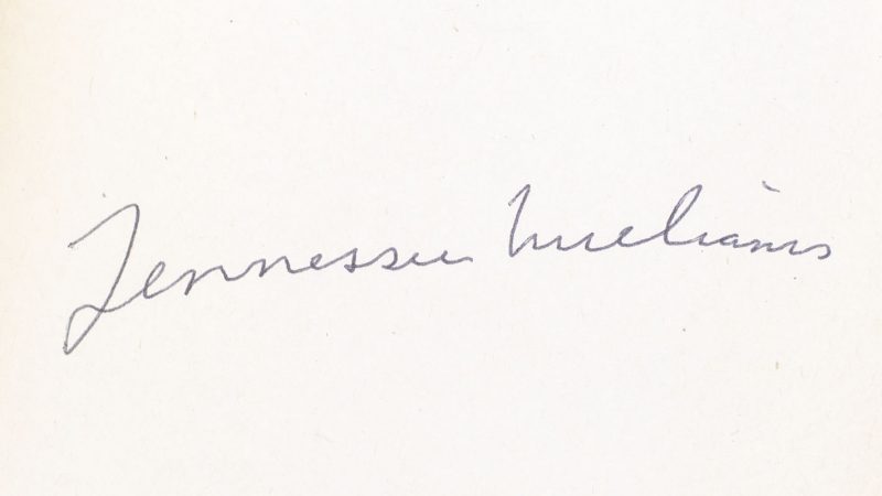 Example of signatures by T. Williams / for reference only.